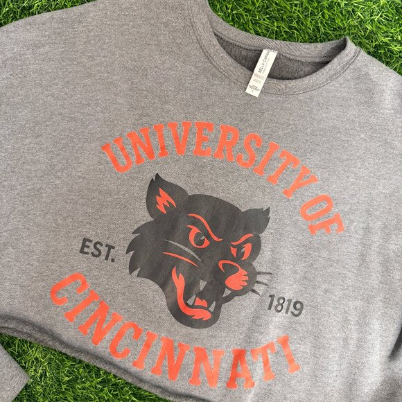 University of Cincinnati Cropped Crewneck Sweatshirt - Picture 2 of 2
